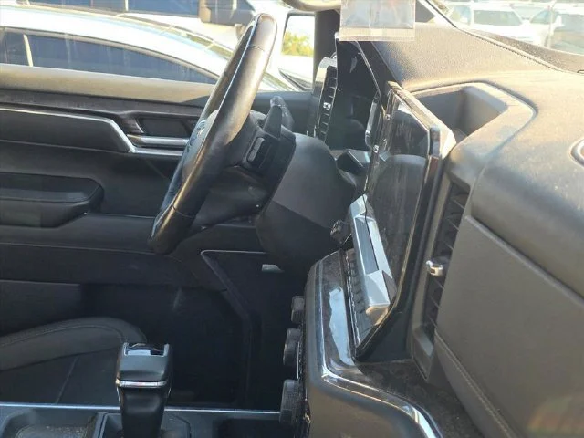 Used 2023 BLACK Chevrolet LTZ image 28