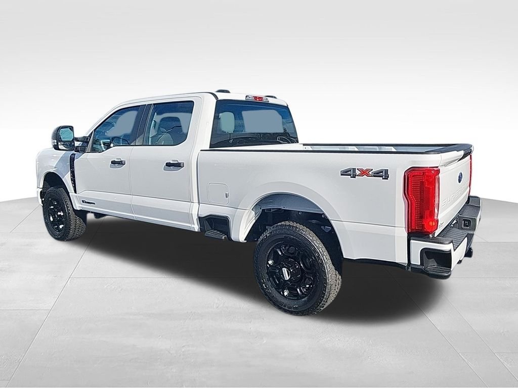 New 2026 Oxford White Ford F-250® XL image 6