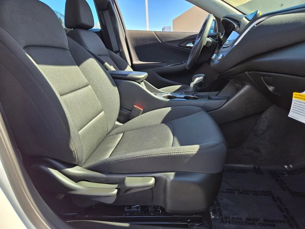 Used 2024 Summit White Chevrolet LS image 15
