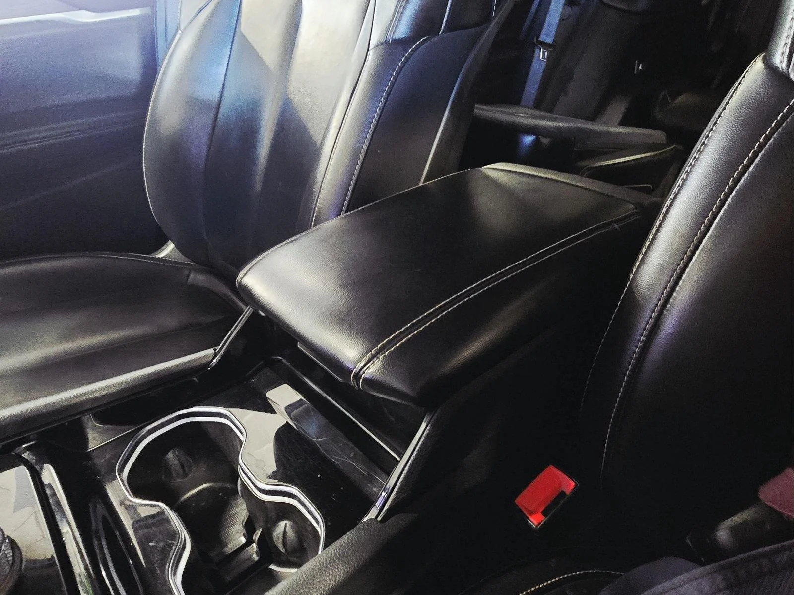 Used 2021 Velvet Red Pearlcoat Jeep Limited image 32