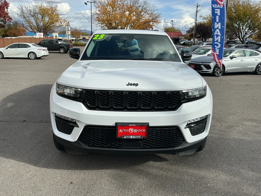 Used 2023 Bright White Clearcoat Jeep Limited image 2