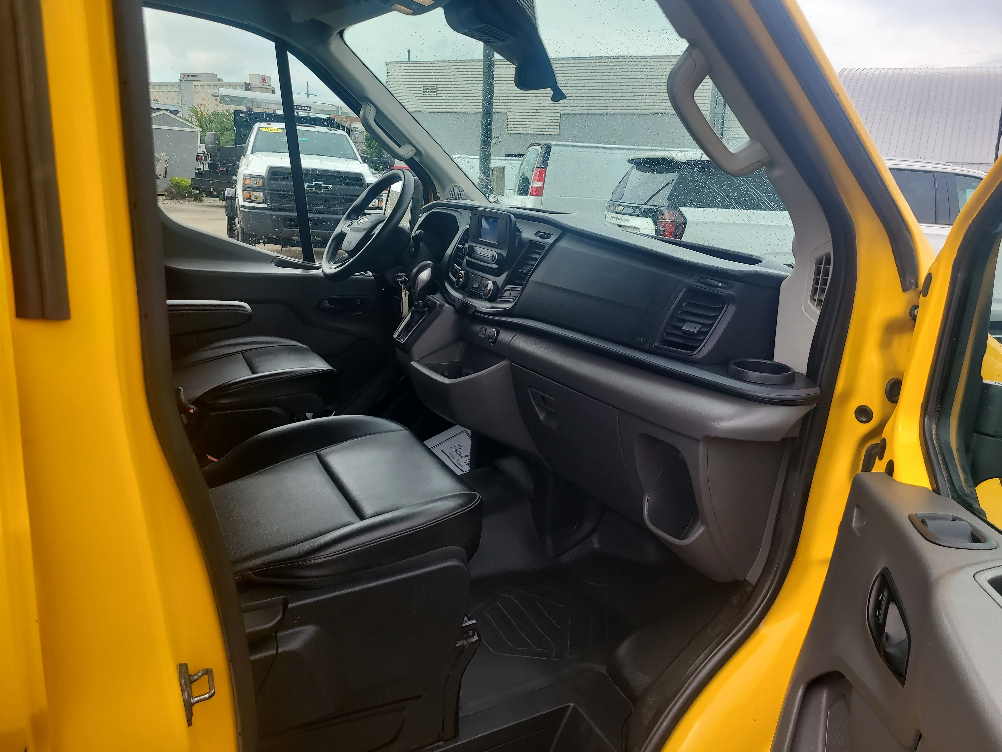 Used 2021 School Bus Yellow Ford  image 15
