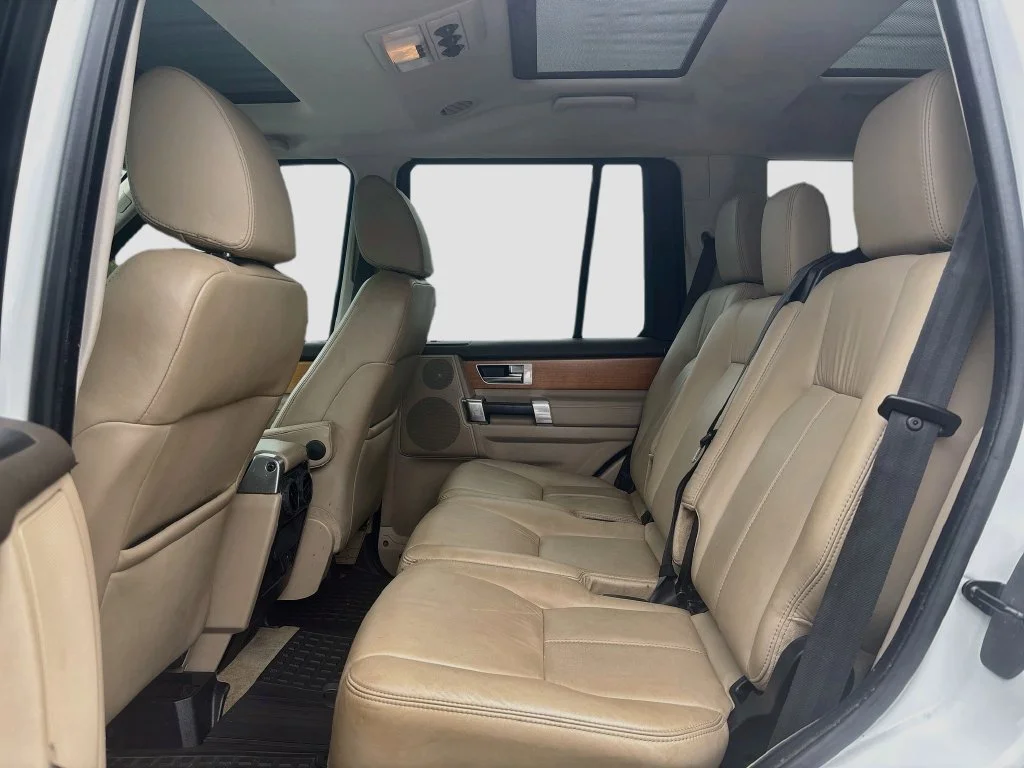 Used 2012 Fuji White Land Rover V8 image 17