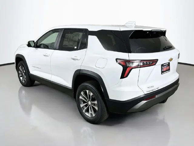 New 2027 Summit White Chevrolet LT image 6