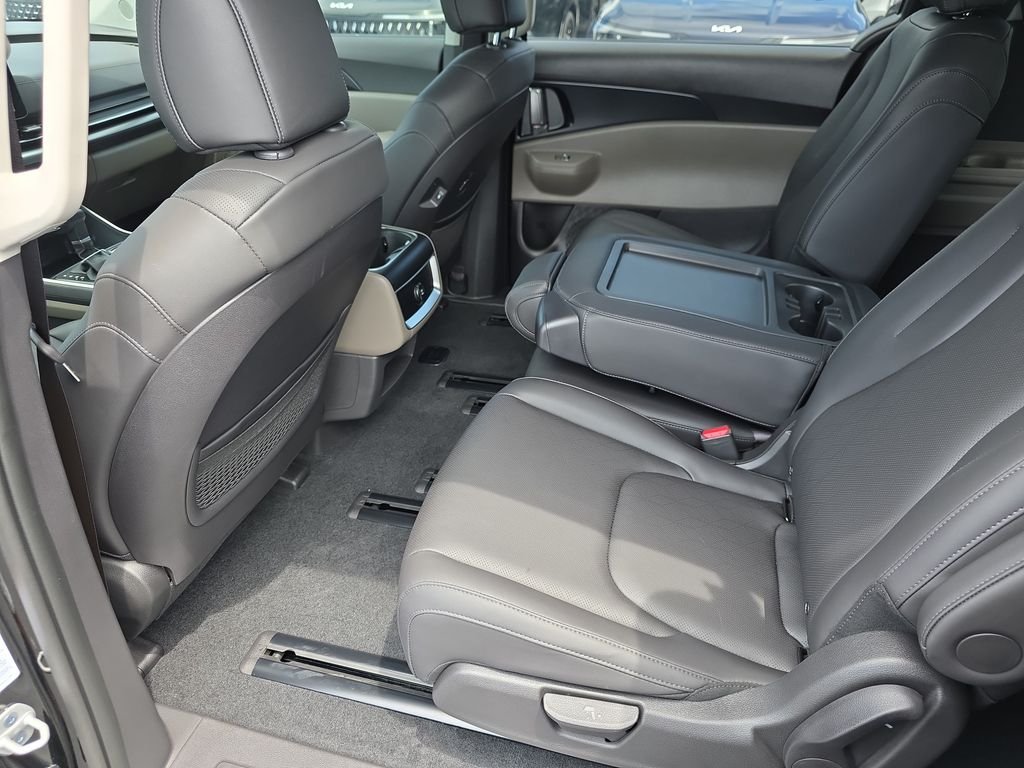 New 2026 Aurora Black Pearl Kia LXS image 30