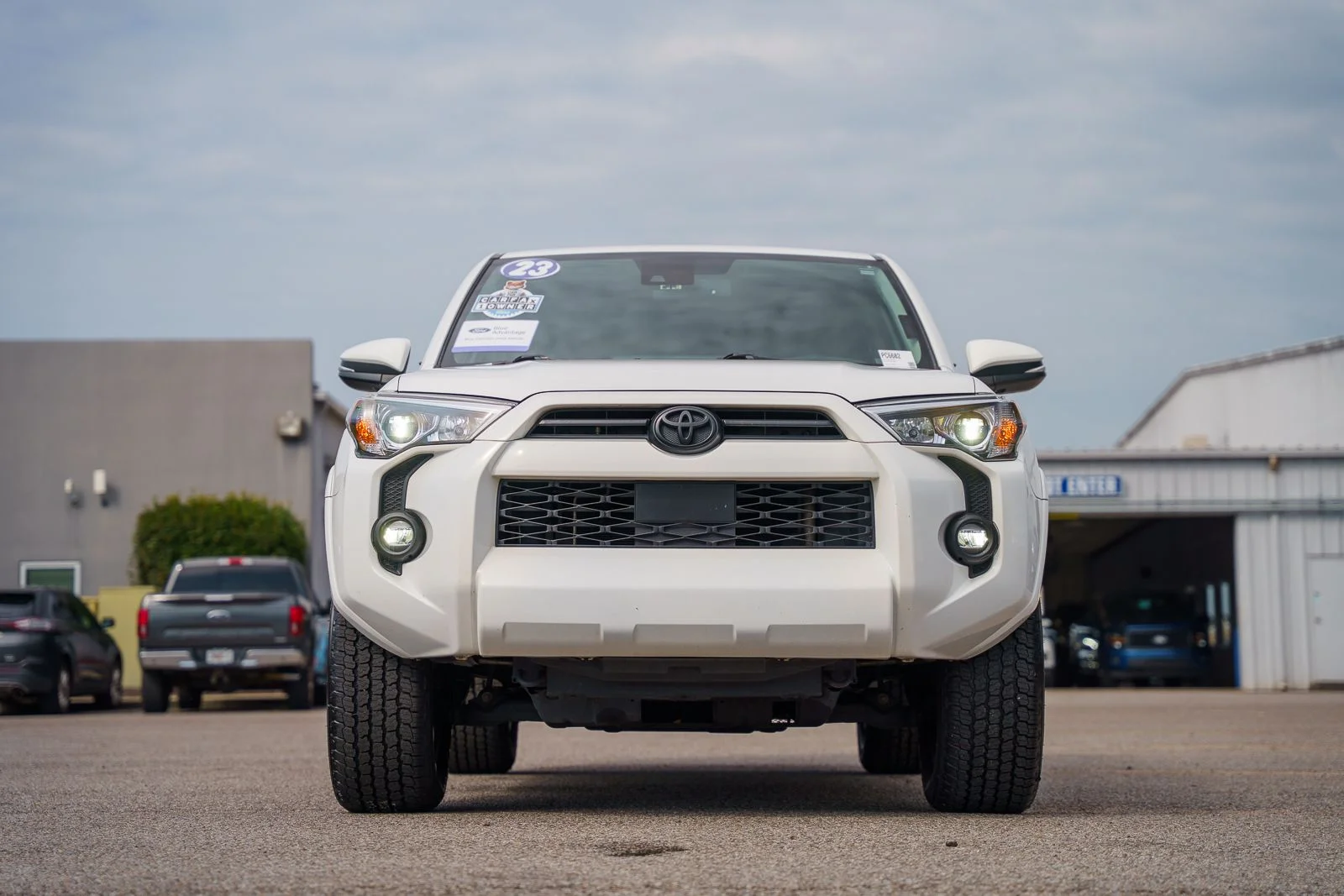 Used 2023 White Toyota SR5 Premium image 1