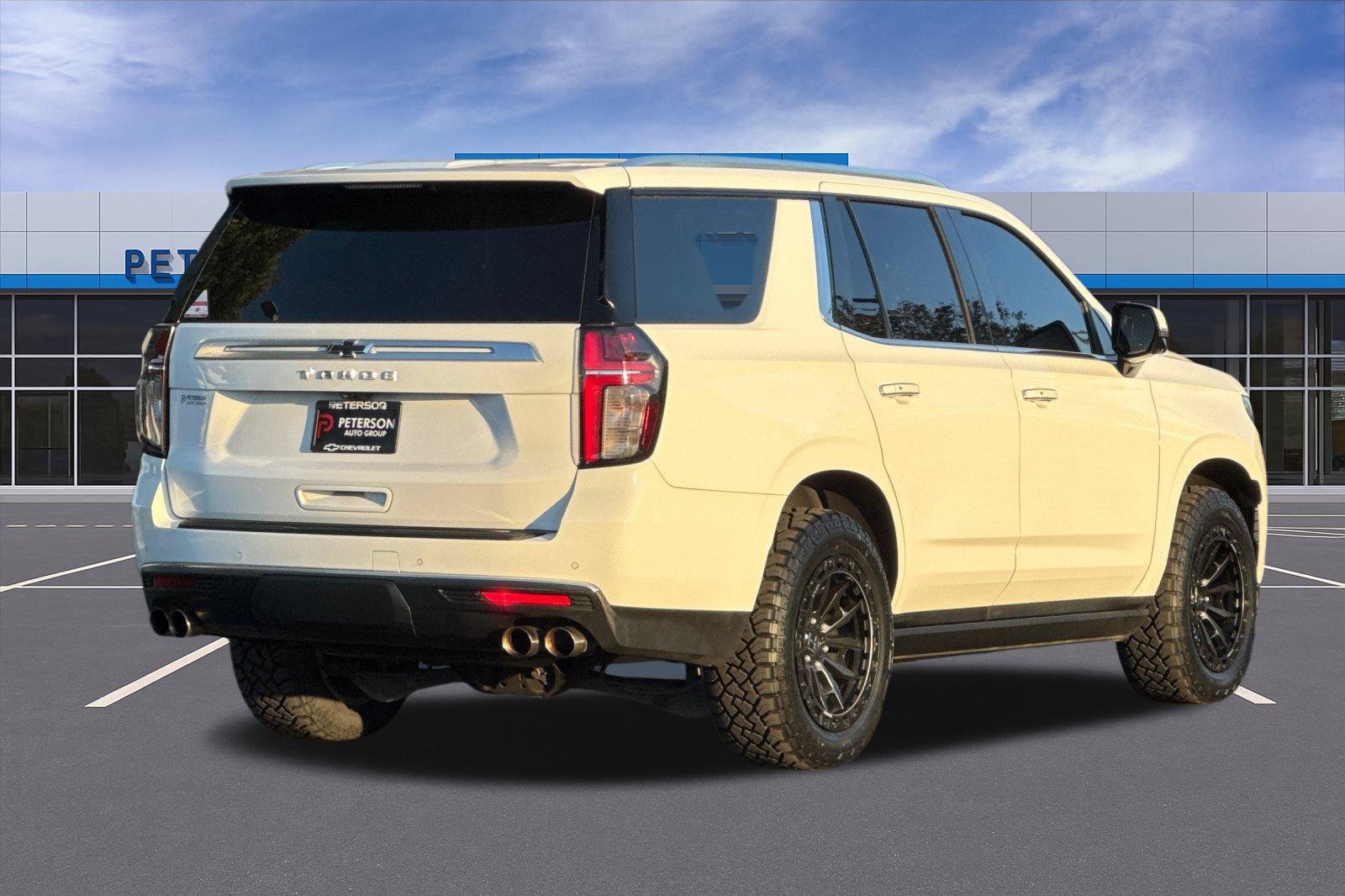 Used 2021 White Chevrolet High Country image 4