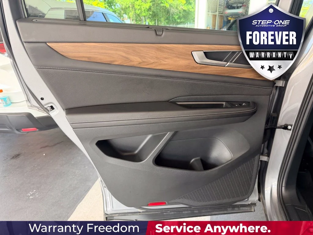 Used 2025 Black Volkswagen 2.0T SE w/Technology image 28