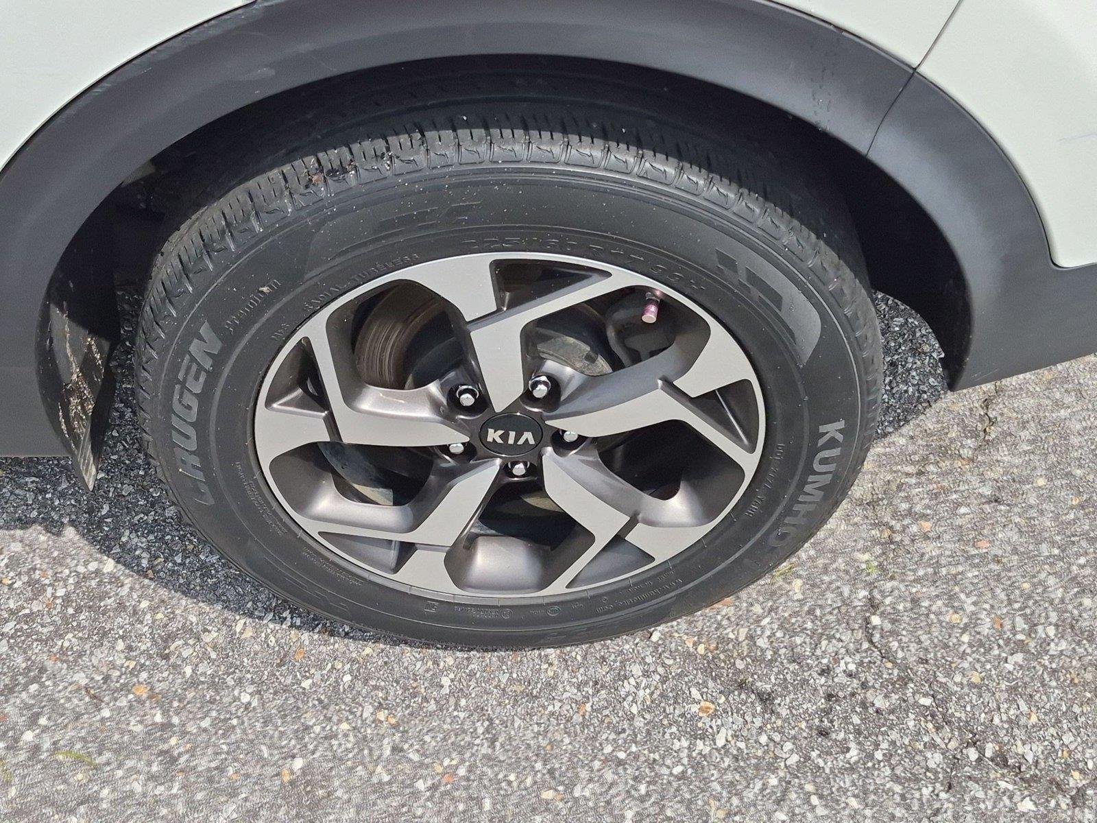 Used 2020 Clear White Kia LX image 11