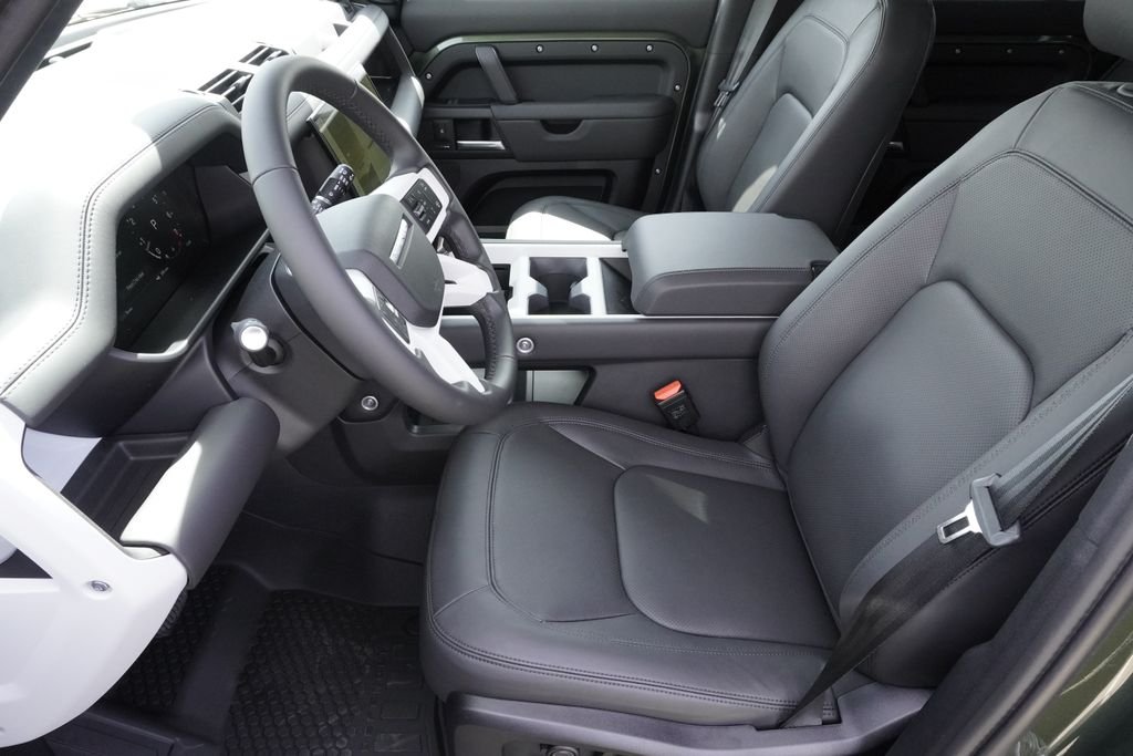 New 2026 Woolstone Green Land Rover S image 19
