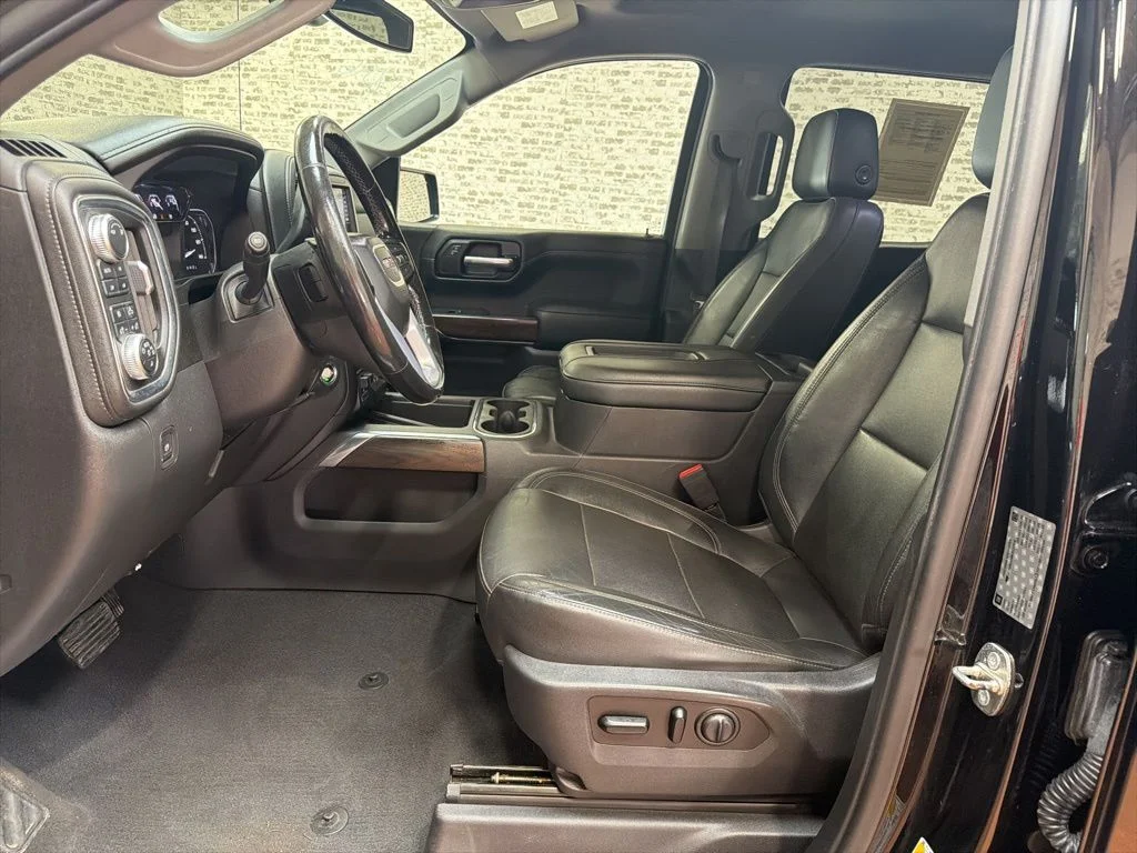 Used 2019 Black GMC SLT image 23