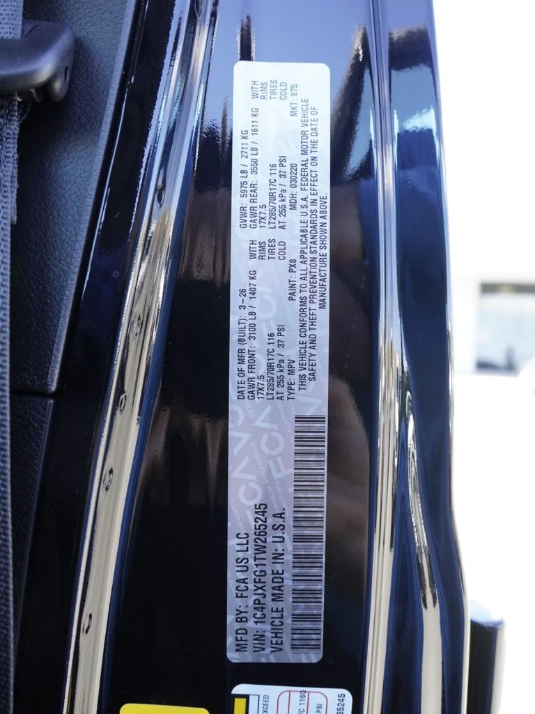 New 2026 Black Clear-Coat Exterior Paint Jeep Rubicon image 30