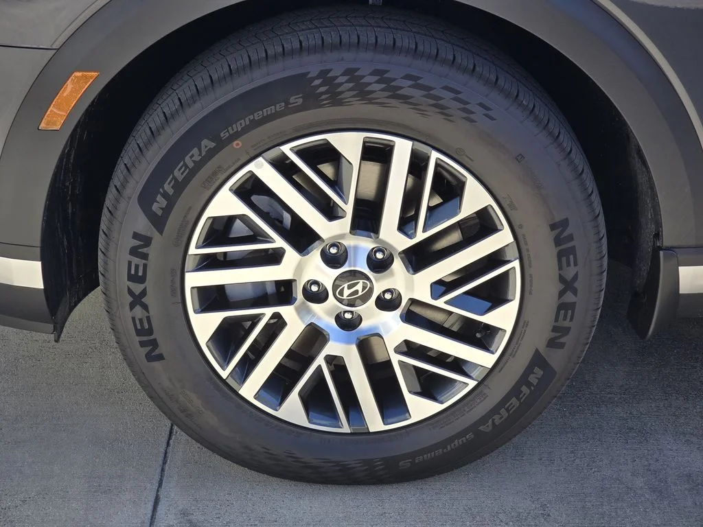 New 2026 Gray Hyundai SEL image 5