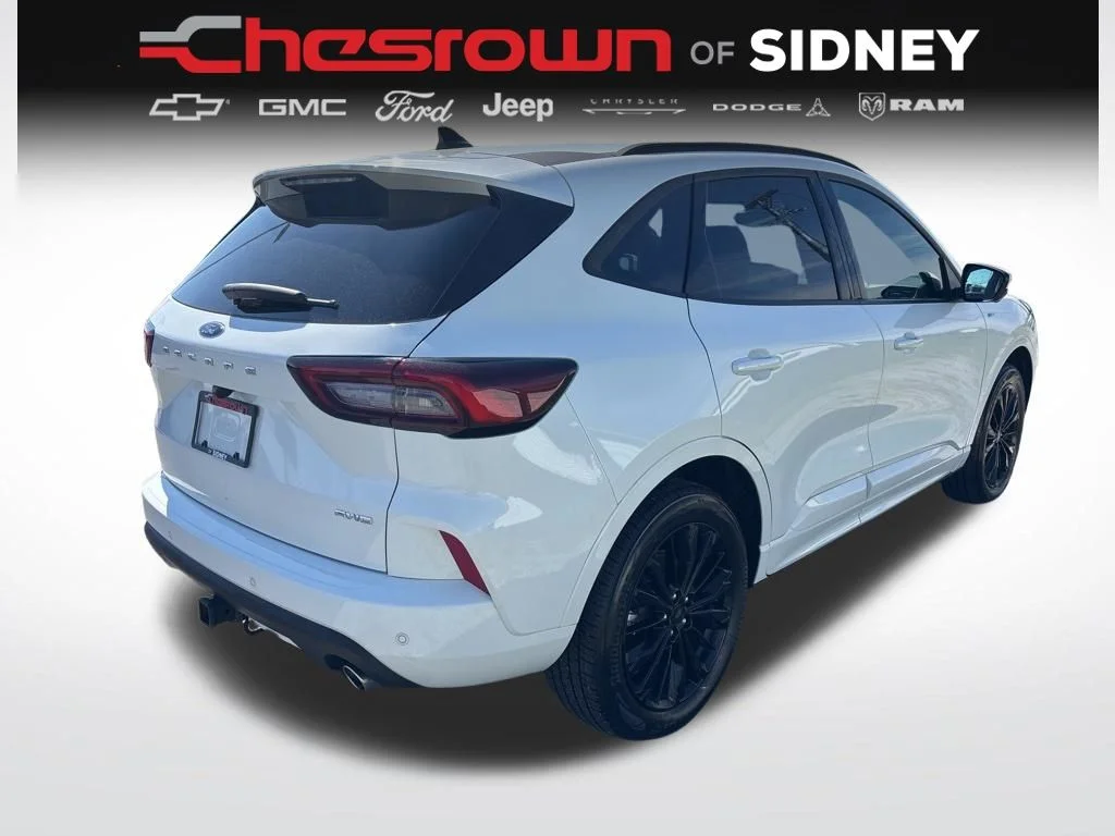 Used 2025 White Ford ST-Line Elite image 5