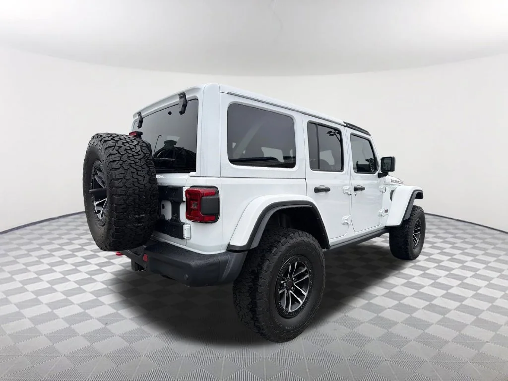 Used 2024 White Jeep Rubicon X image 5