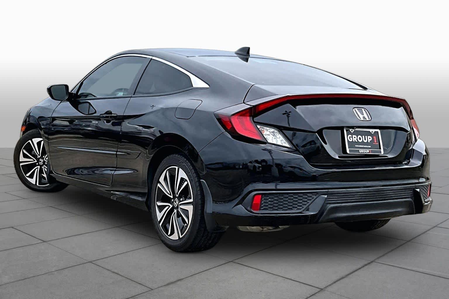 Used 2018 Crystal Black Pearl Honda EX-L image 11