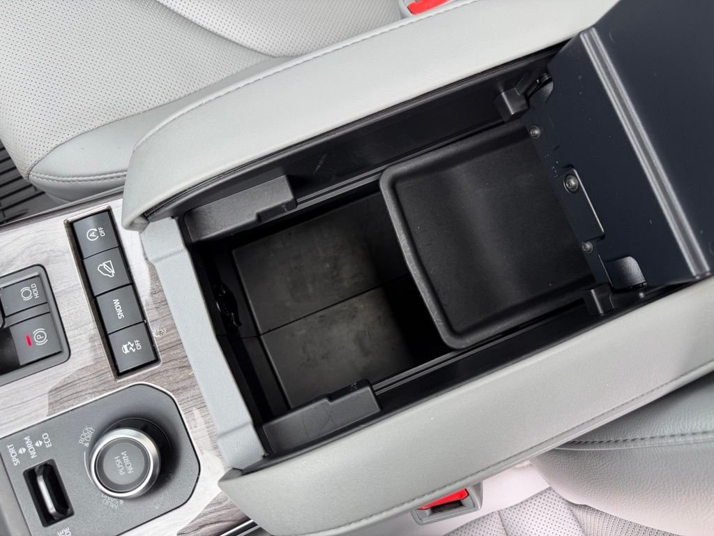 Used 2022 Magnetic Gray Metallic Toyota Platinum image 28