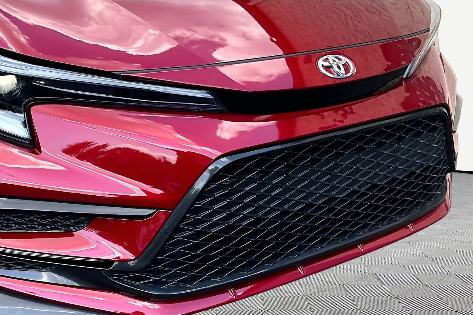 Used 2025 Ruby Flare Pearl Toyota SE image 30