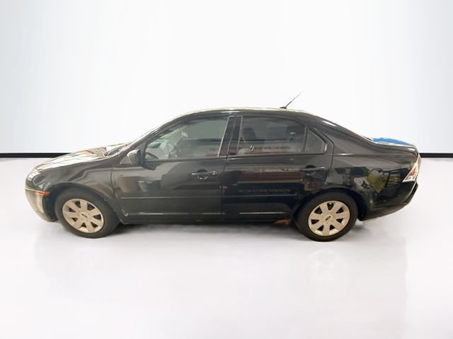 Used 2009  Ford S image 9