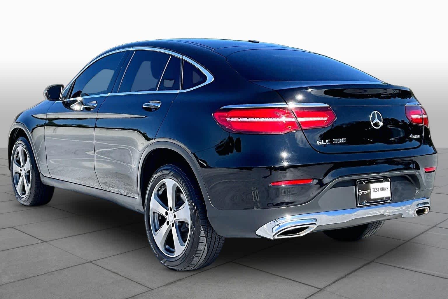 Used 2017 Obsidian Black Metallic Mercedes-Benz GLC 300 image 12