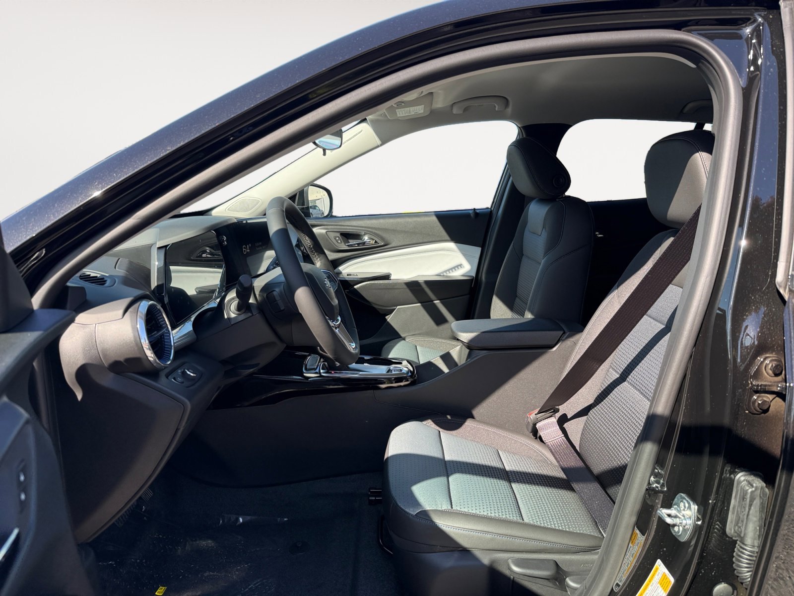 New 2026 Mosaic Black Metallic Chevrolet LT image 10