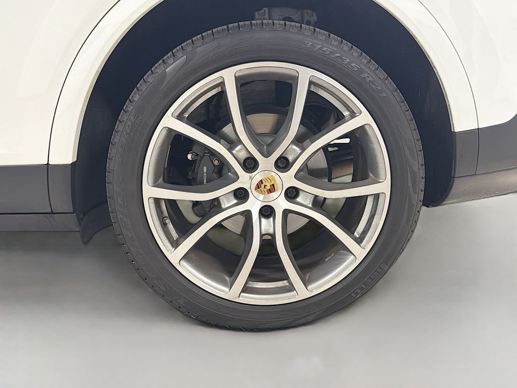 Used 2020  Porsche  image 35