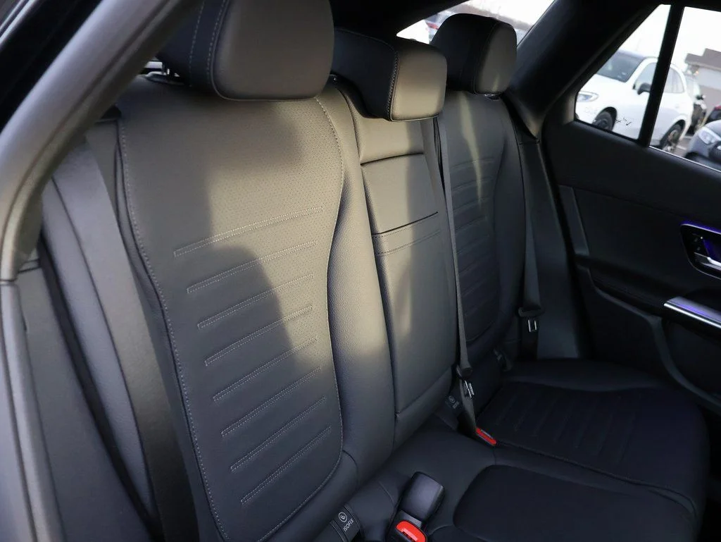 New 2026 Black Mercedes-Benz GLC 300 image 14