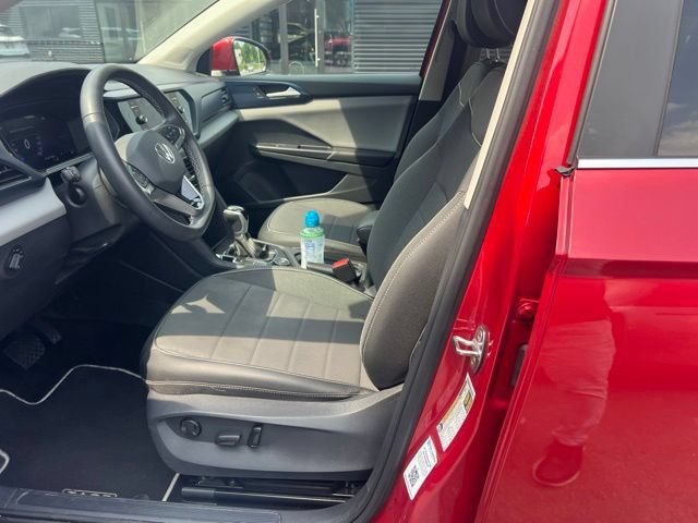 Certified Used 2023 Red Metallic Volkswagen SE image 5