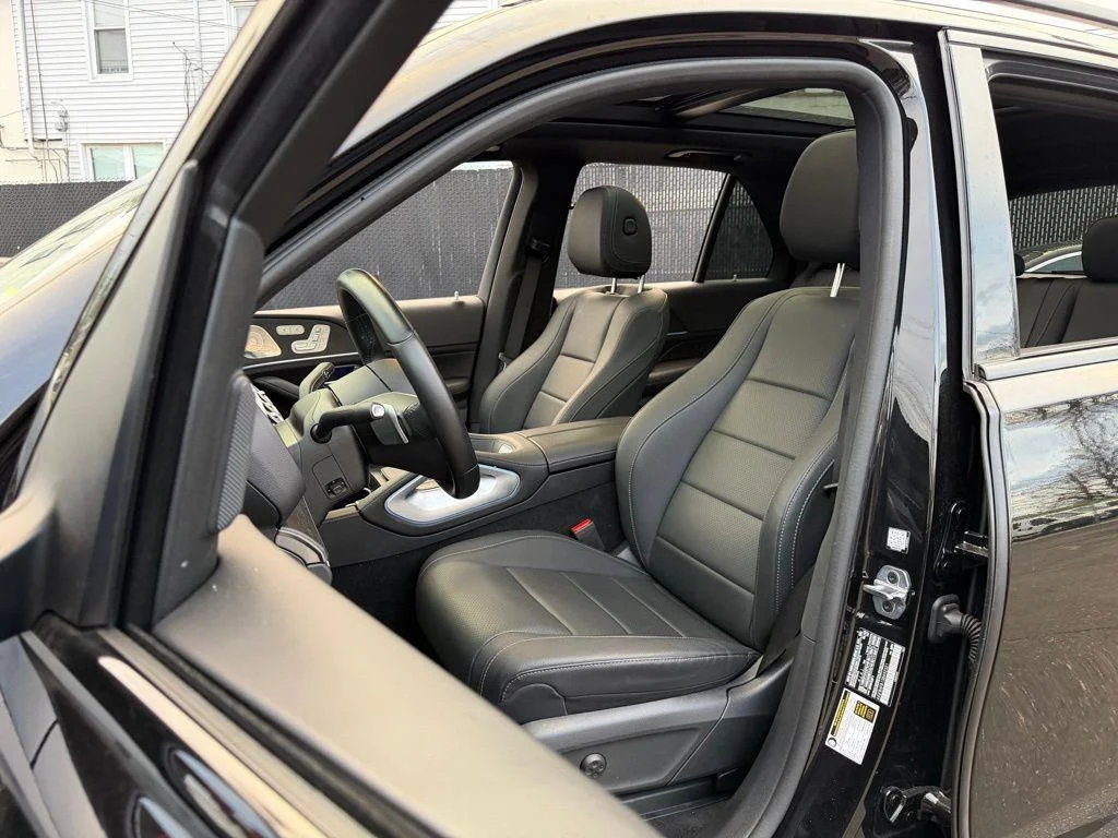 Used 2025 Black Mercedes-Benz GLE 350 image 20