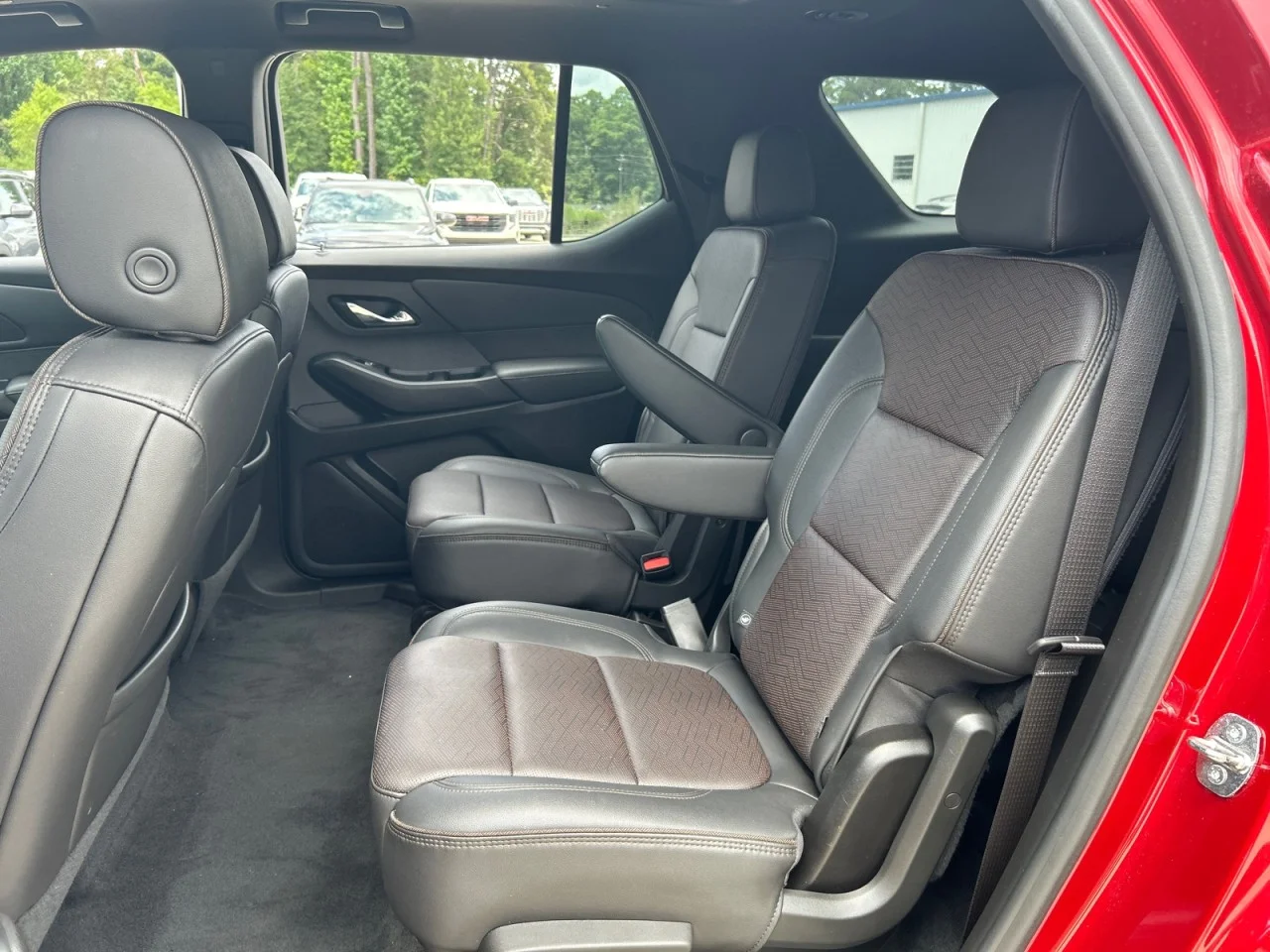2023 Chevrolet Traverse High Country - Photo 16