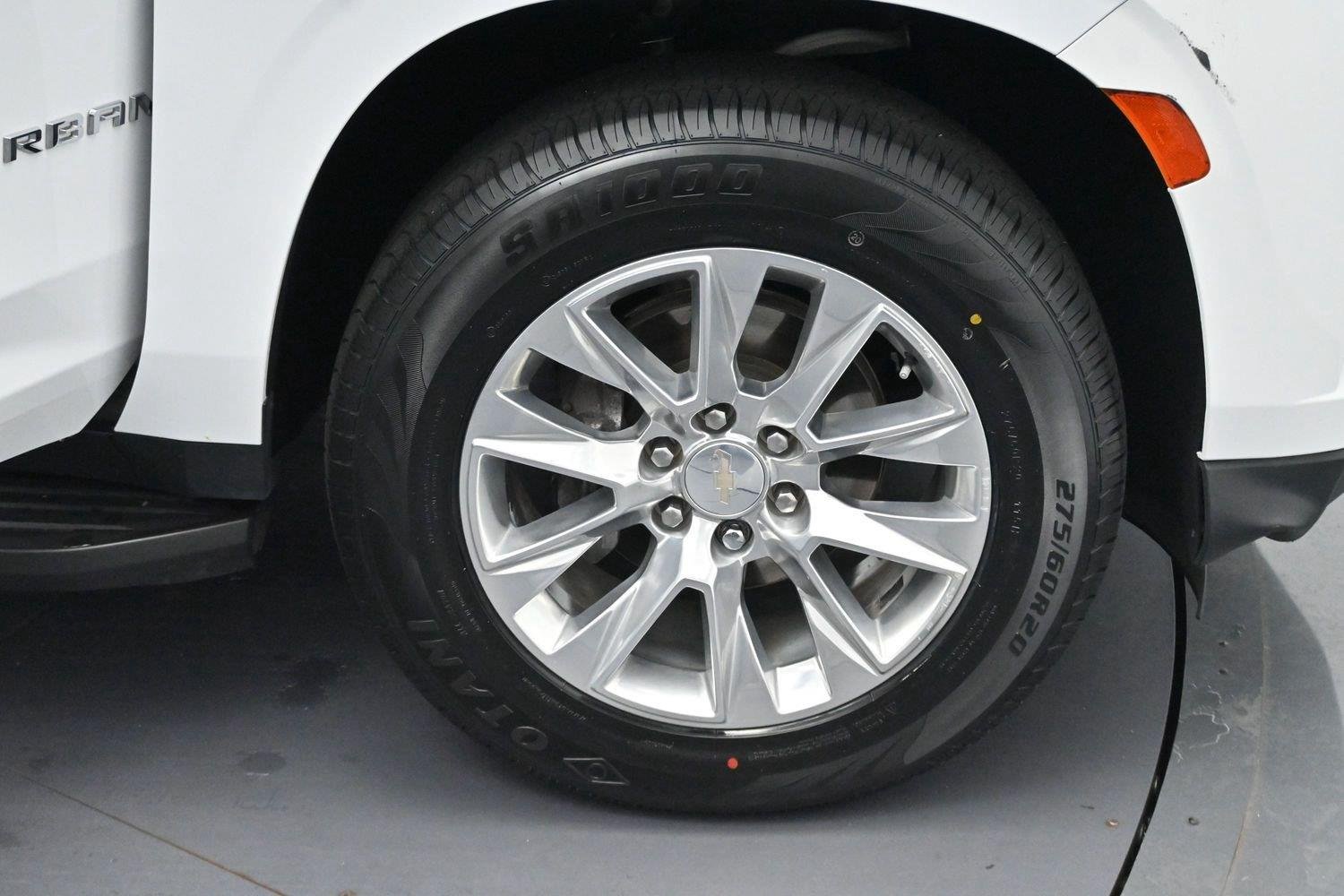 Used 2024 Summit White Chevrolet Premier image 39
