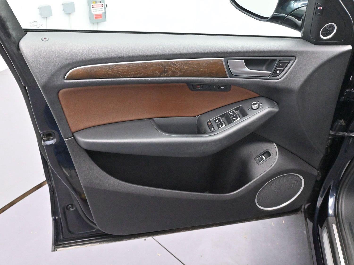 Used 2017 Moonlight Blue Metallic Audi Premium Plus image 9