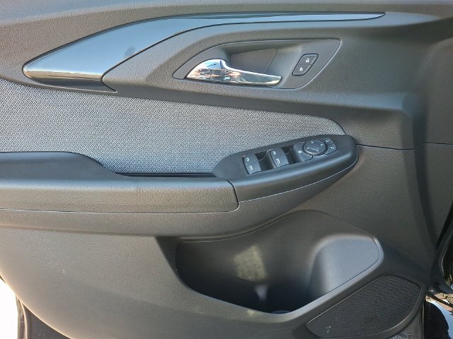 Used 2023 MOSAIC BLACK METALLIC Chevrolet LT image 13