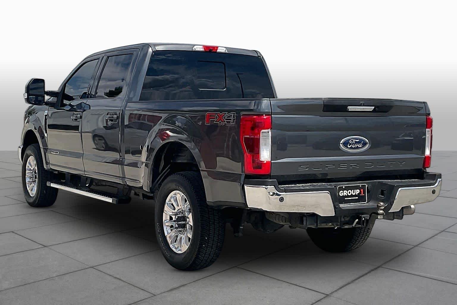 Used 2019 Magnetic Metallic Ford LARIAT image 11