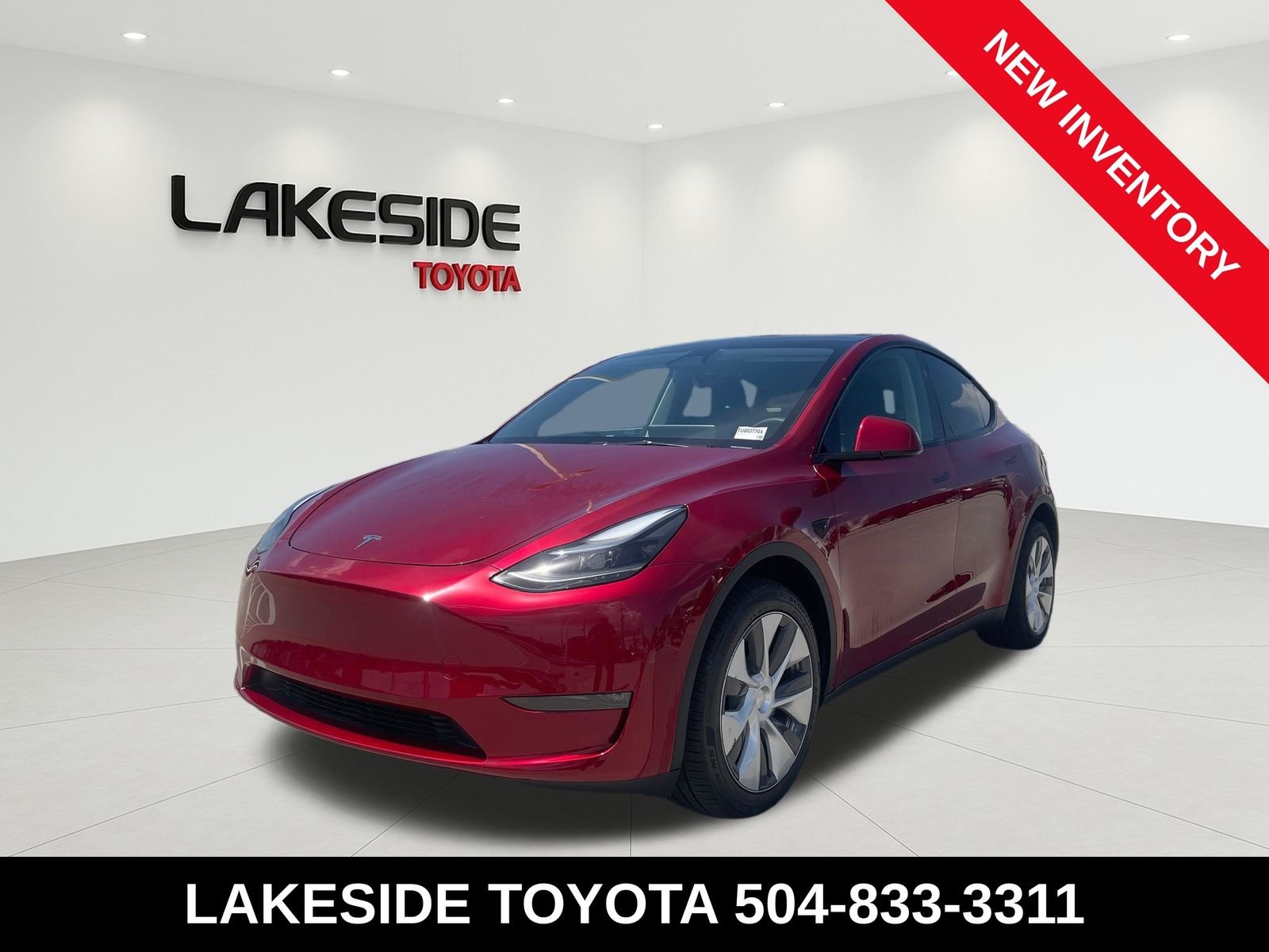 Used 2024  Tesla Long Range image 1