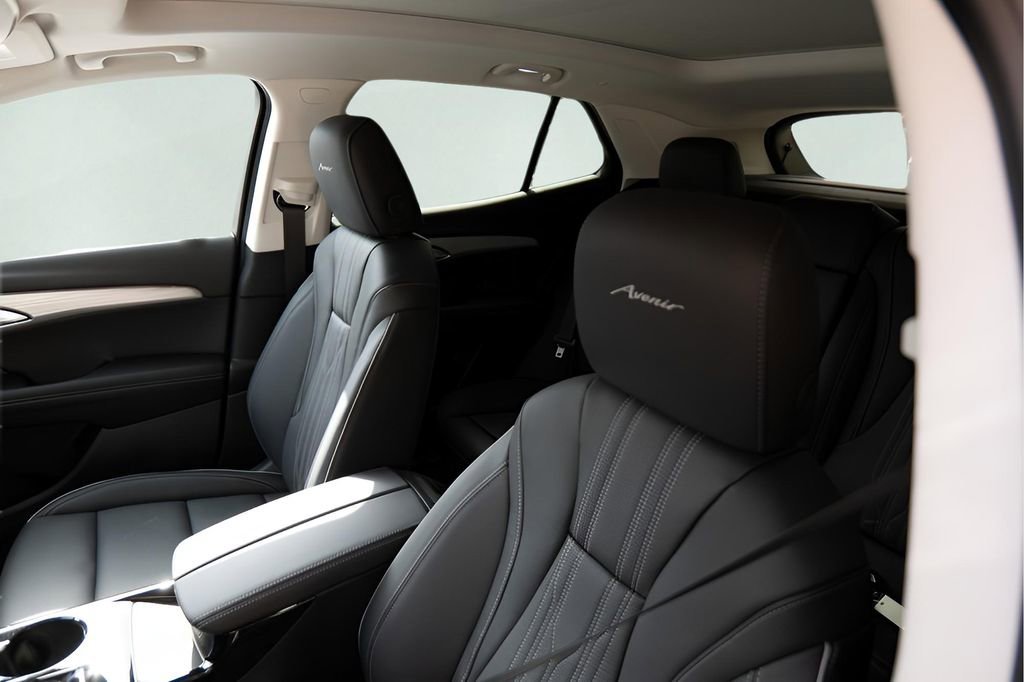 New 2026 Iridescent White Tricoat Buick Avenir image 10