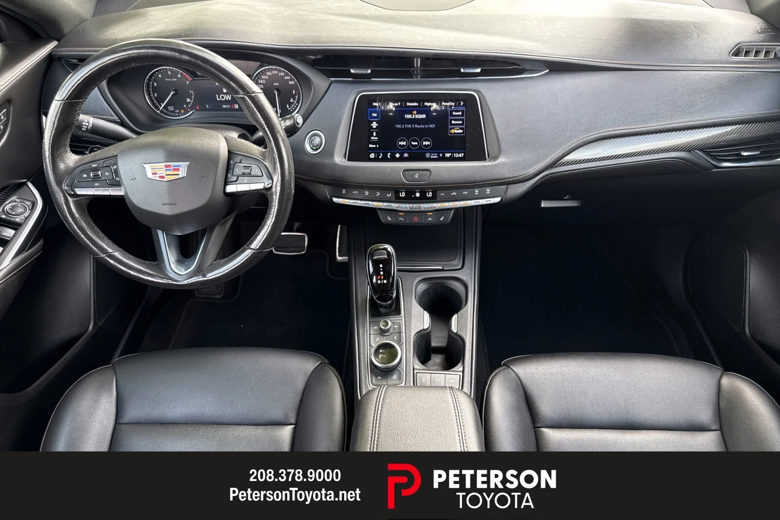 Used 2023  Cadillac Sport image 12