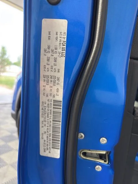 Used 2018 Laser Blue Jeep Limited image 8