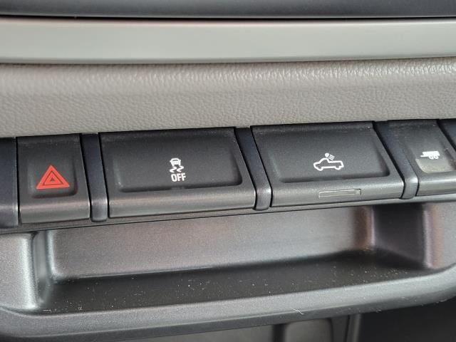 Used 2016 Gray Chevrolet LT image 30