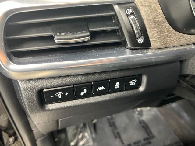 Used 2022 Black Kia SX image 16