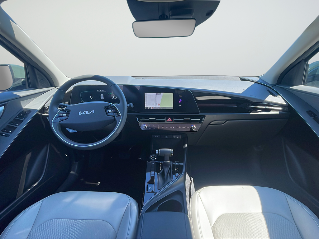 Used 2023 Green Kia EX image 9