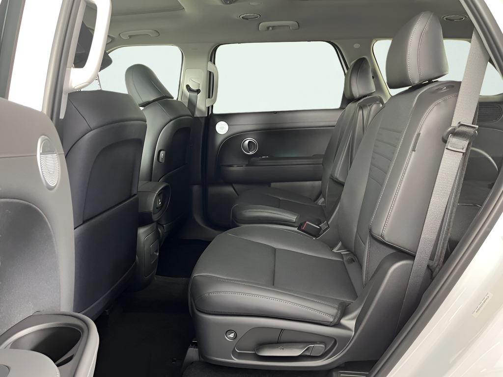 2026 Hyundai Palisade Limited - Photo 10