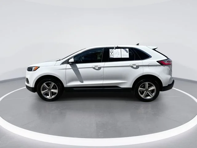 Used 2024 White Ford SEL image 5