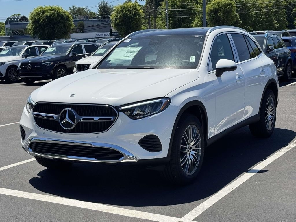 New 2026 Polar White Mercedes-Benz GLC 300 image 7