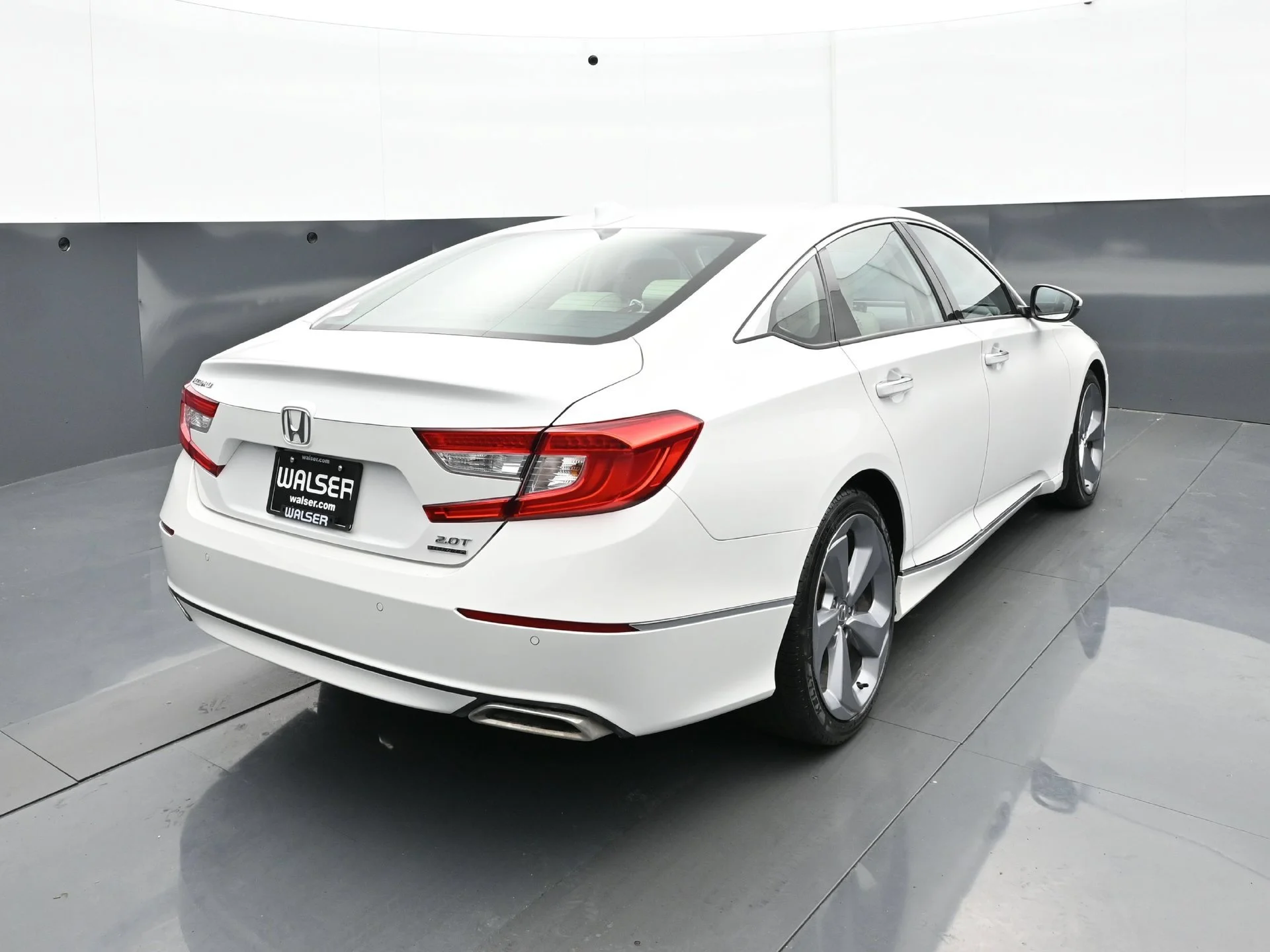 Used 2019 White Honda Touring 2.0T Auto image 6