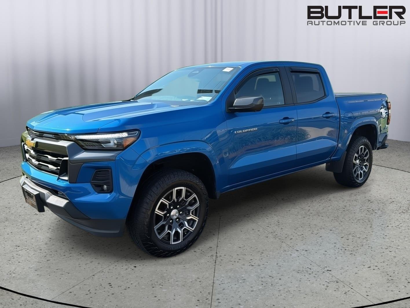 Used 2023 Glacier Blue Metallic Chevrolet 2WD LT image 1