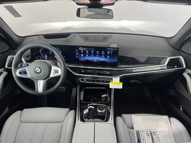 New 2026 Black BMW sDrive40i image 30