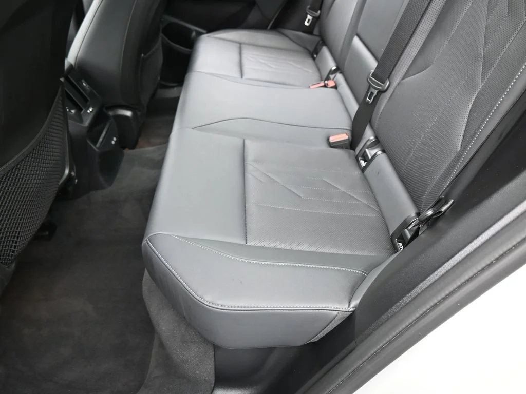 2025 BMW X3 30 - Photo 37