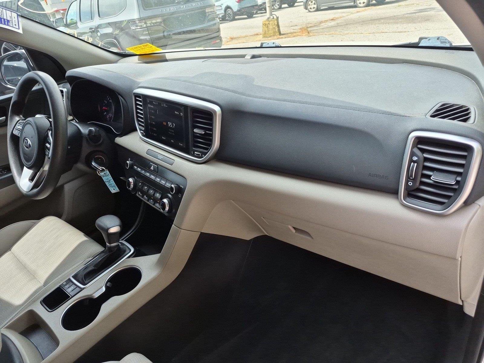 Used 2020 Clear White Kia LX image 36