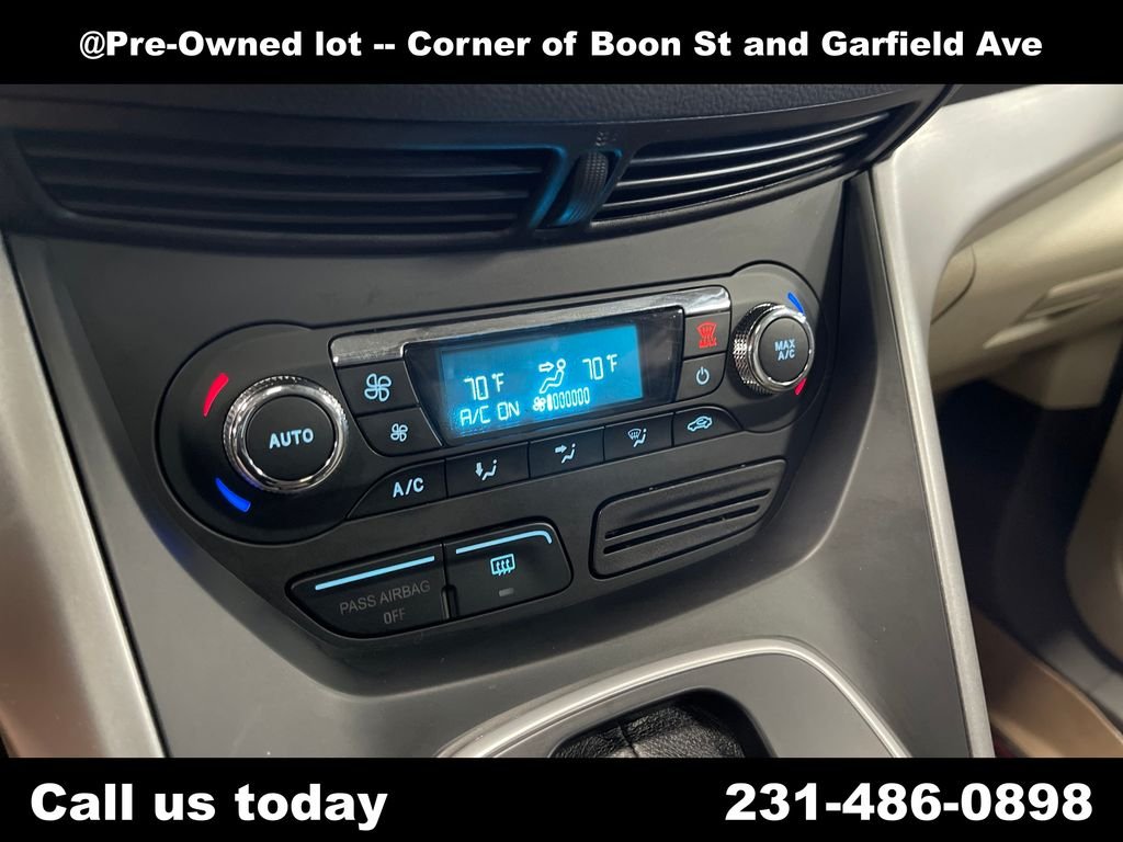 Used 2014 Orange Ford SE image 20